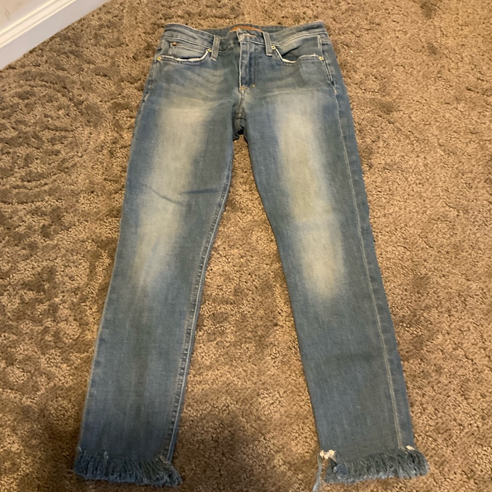 EUC Joes Skinny Ankle frayed leg jeans size 26